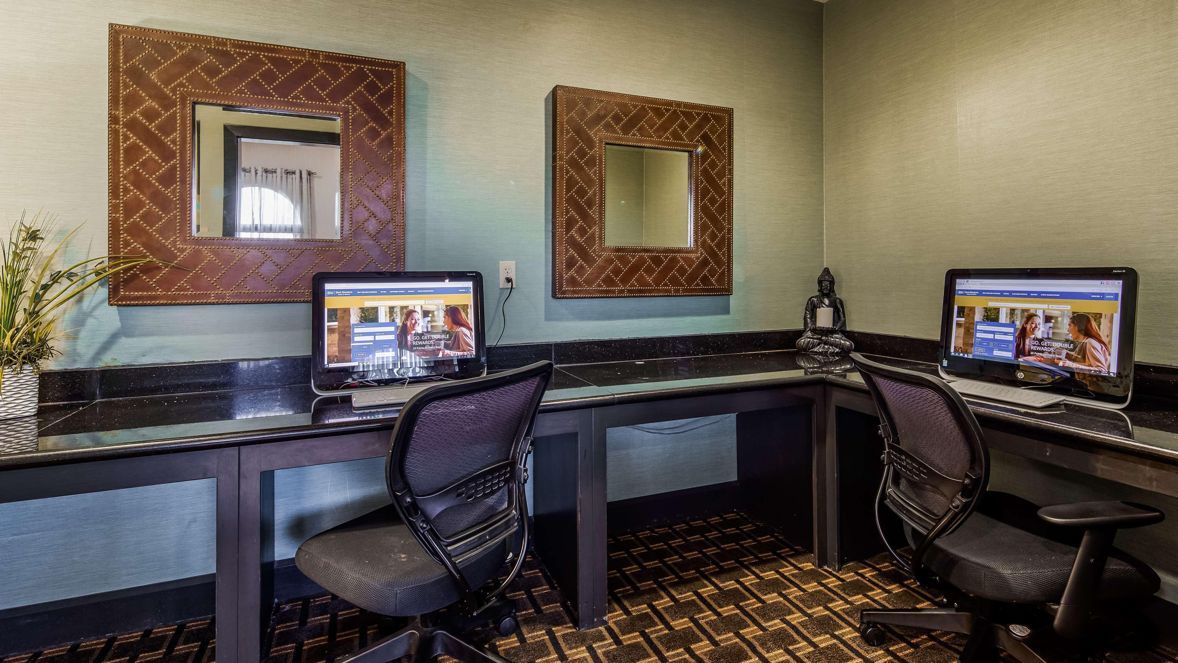 Best Western Huntsville Exterior photo